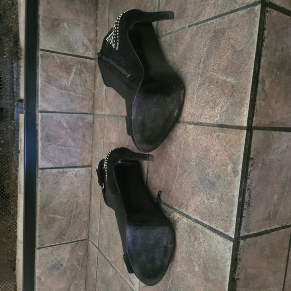 Short Mesh Boot with studs and sequins - Picture 3 of 4